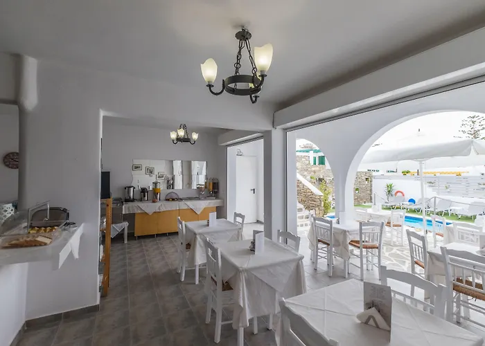 Joseph 4* ناوسا