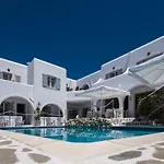 Ξενοδοχείο με διαμερίσματα Joseph Νάουσα
